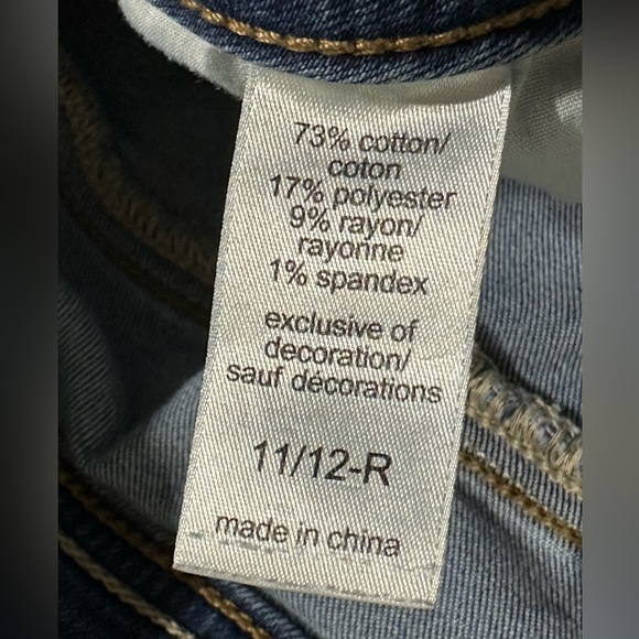 Maurices Blue Distressed Ankle Jeans - Picture 9 of 10